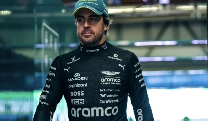 Aston Martin aposta em atualizações para segurar Fernando Alonso na equipe