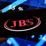 Bradesco BBI mantém recomendação de compra para ações da JBS com potencial de alta de 80%
