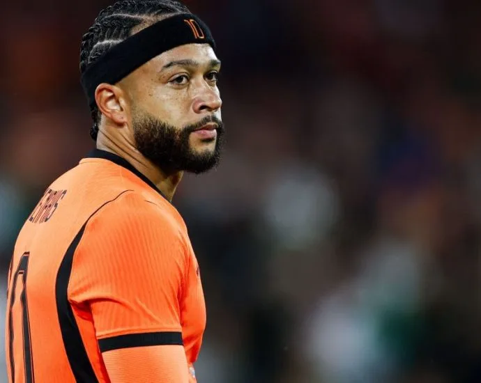 MEMPHIS DEPAY JOGA? HOLANDA ENFRENTA TUNÍSIA NA COPA DO MUNDO