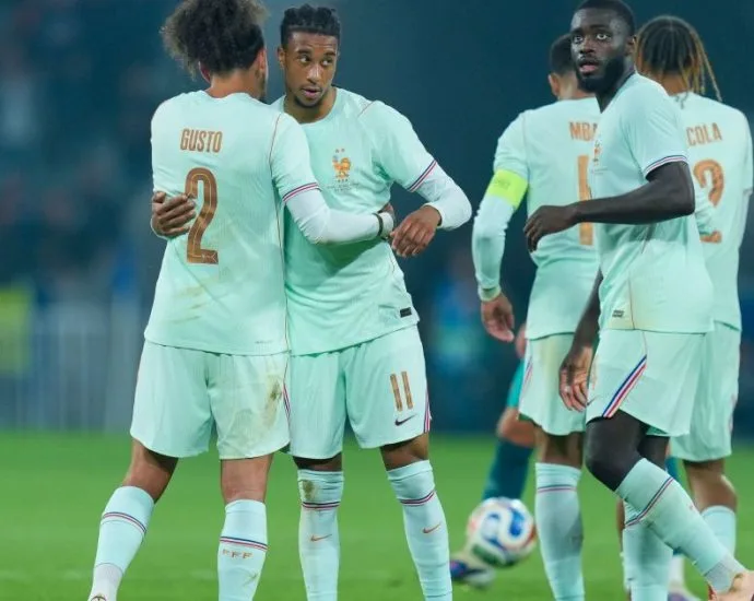 SELEÇÃO DA FRANÇA VALE 60 VEZES MAIS QUE A DO IRAQUE, APONTA LEVANTAMENTO SELEÇÃO DA FRANÇA VALE 60 VEZES MAIS QUE A DO IRAQUE, APONTA LEVANTAMENTO