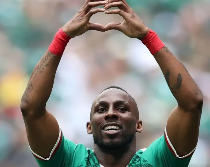 QUIÑONES MARCA O PRIMEIRO GOL DA COPA DO MUNDO DE 2026