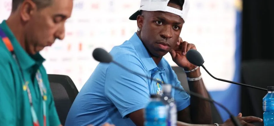VINI JR ACREDITA EM VIRADA DE CHAVE NA SELEÇÃO BRASILEIRA