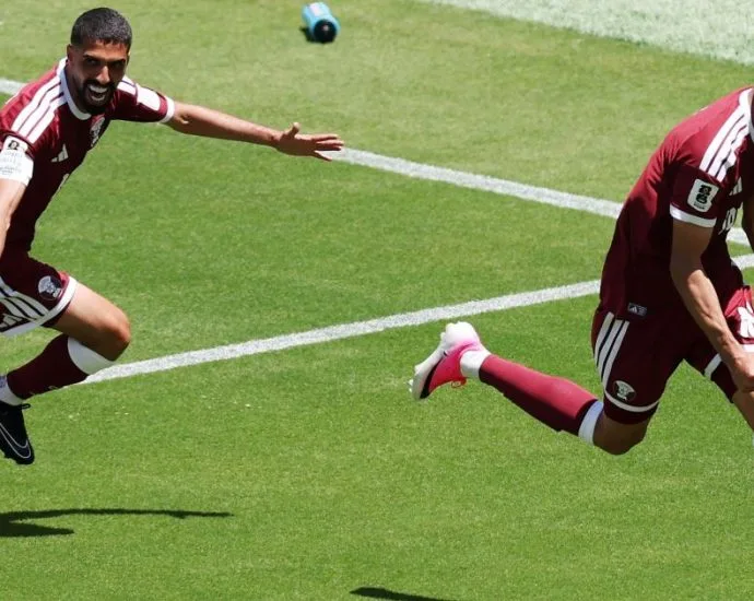 CATAR EMPATA COM SUÍÇA EM JOGO TENSO NA COPA DO MUNDO