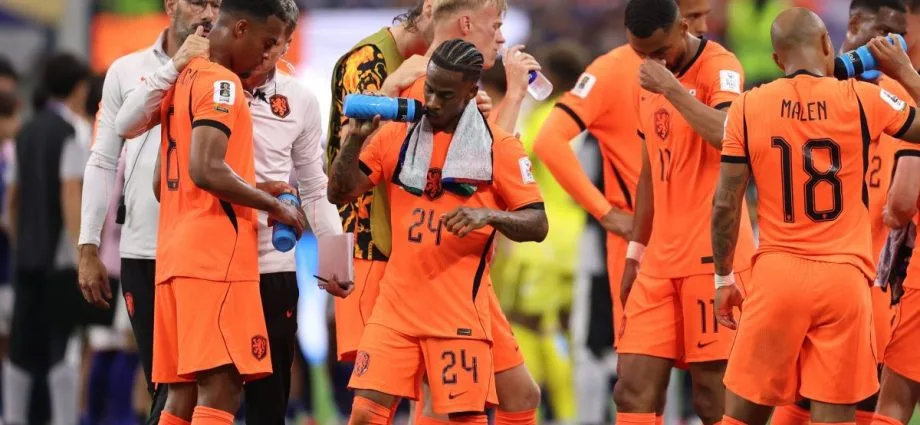 CODY GAKPO SUPERA CRUYFF NA ARTILHARIA DA HOLANDA EM COPAS DO MUNDO