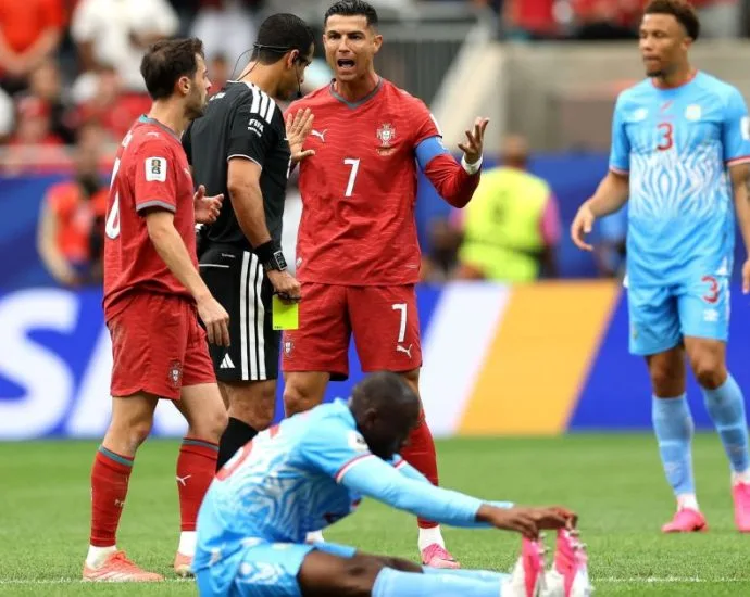 CRISTIANO NÃO BRILHA, E PORTUGAL EMPATA COM RD CONGO NA ESTREIA