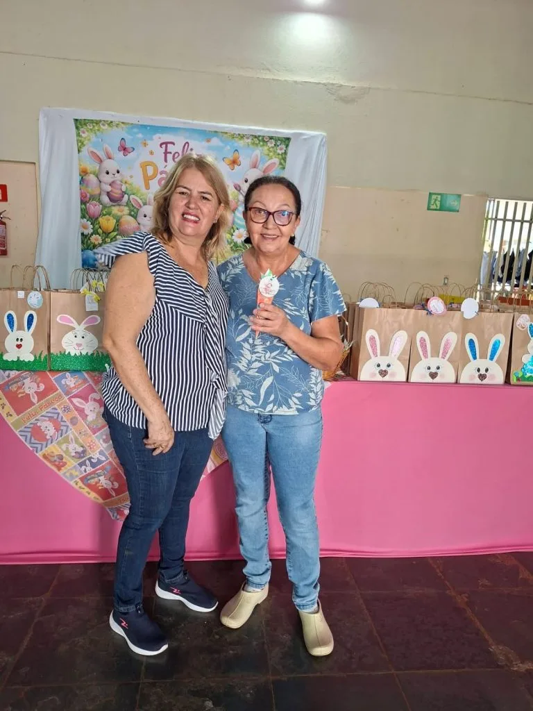 Homenagem a Servidora da Educação em Castilho: Lúcia Alves se Aposenta Após 30 Anos de Dedicação
