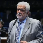 Jaques Wagner deixa liderança do governo no Senado em meio a investigações da PF