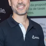 Escale fecha 2025 com faturamento de R$ 100 milhões e projeta crescimento para 2026
