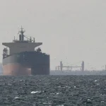 Irã emite alerta a navios sobre o Estreito de Ormuz