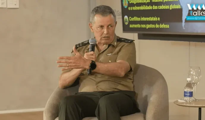 General Tomás Paiva defende a não intervenção das Forças Armadas em crises institucionais