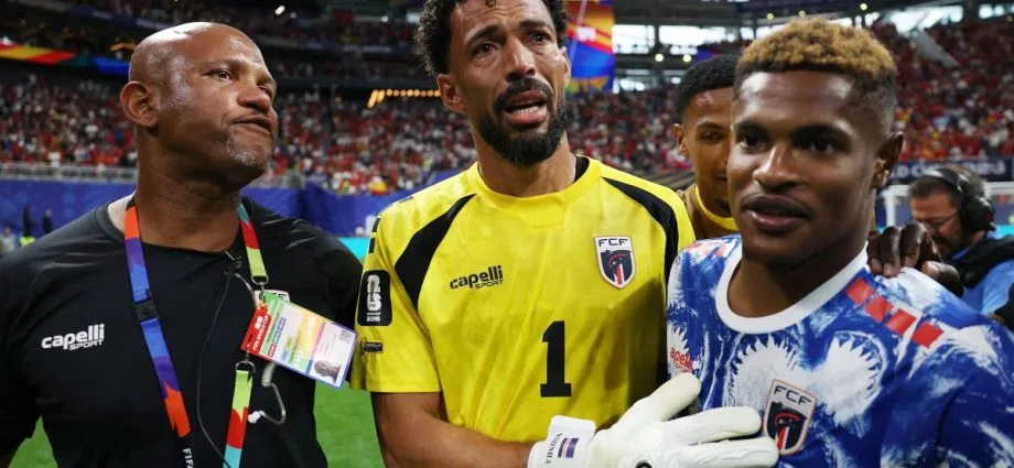 CRAQUE DO JOGO, GOLEIRO VOZINHA GARANTE EMPATE HISTÓRICO COM A ESPANHA