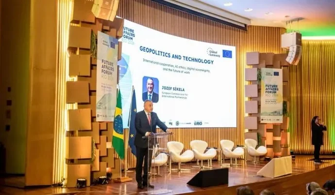 União Europeia Reforça Soberania Digital e Cooperação Tecnológica com o Brasil