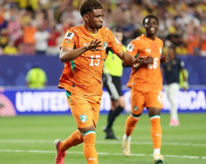 COSTA DO MARFIM VENCE O EQUADOR NA COPA DO MUNDO E FAZ HISTÓRIA COSTA DO MARFIM VENCE O EQUADOR NA COPA DO MUNDO E FAZ HISTÓRIA