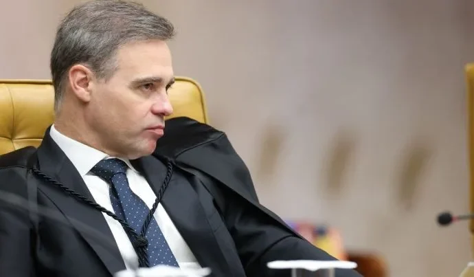 Defesa de Henrique Vorcaro contesta manutenção da prisão preventiva no STF Defesa de Henrique Vorcaro contesta manutenção da prisão preventiva no STF