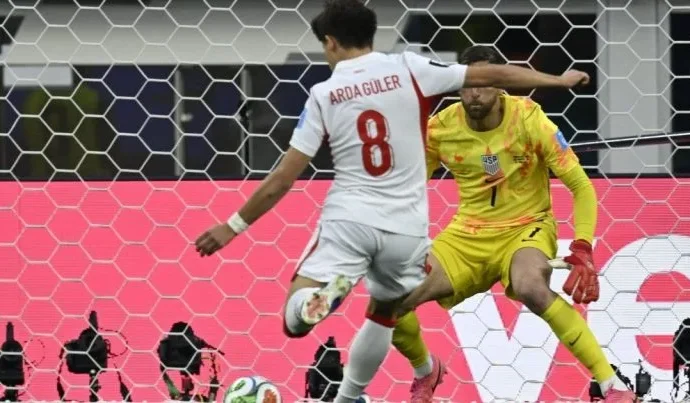 Turquia surpreende e derrota Estados Unidos na Copa do Mundo