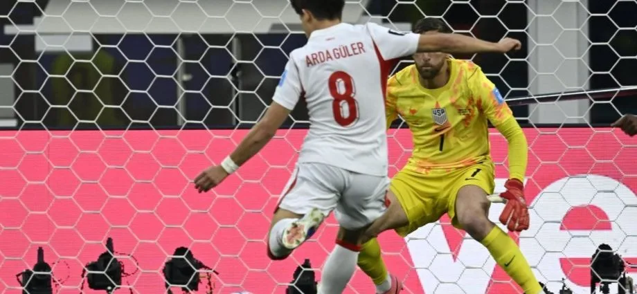 TURQUIA VENCE ESTADOS UNIDOS EM PARTIDA EMOCIONANTE NA COPA DO MUNDO