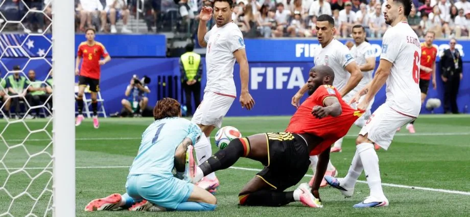 BÉLGICA EMPATA COM IRÃ E PERDE OPORTUNIDADE NA COPA DO MUNDO
