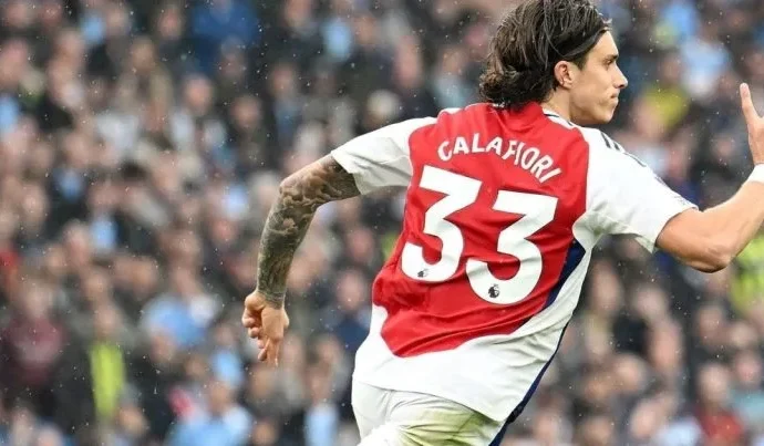 Lateral italiano é flagrado em roda de samba no Rio após eliminação da Copa do Mundo Lateral italiano é flagrado em roda de samba no Rio após eliminação da Copa do Mundo