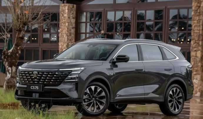 Caoa Changan reduz preço do CS75 e modelo agora sai por R$ 179.990 Caoa Changan reduz preço do CS75 e modelo agora sai por R$ 179.990