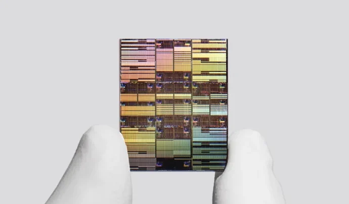 IBM Revela Primeiro Chip Abaixo de 1 Nanômetro com Inovações Significativas