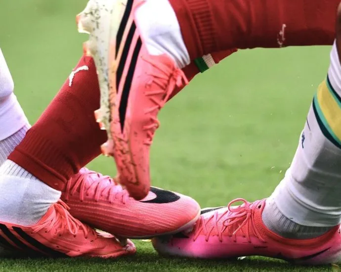 CHUTEIRAS ROSAS DOMINAM A COPA DO MUNDO; ENTENDA A TENDÊNCIA