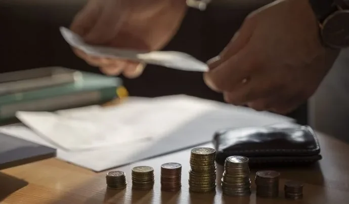 Entendendo os Juros Bancários: Um Guia Prático para Consumidores