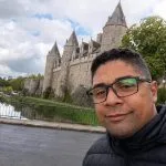 CORPO DE CASTILHENSE THIAGO CHEGA PARA SER VELADO EM CASTILHO