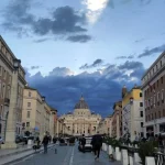 Papa promove diálogo sobre proteção de menores e combate a abusos clericais em Roma