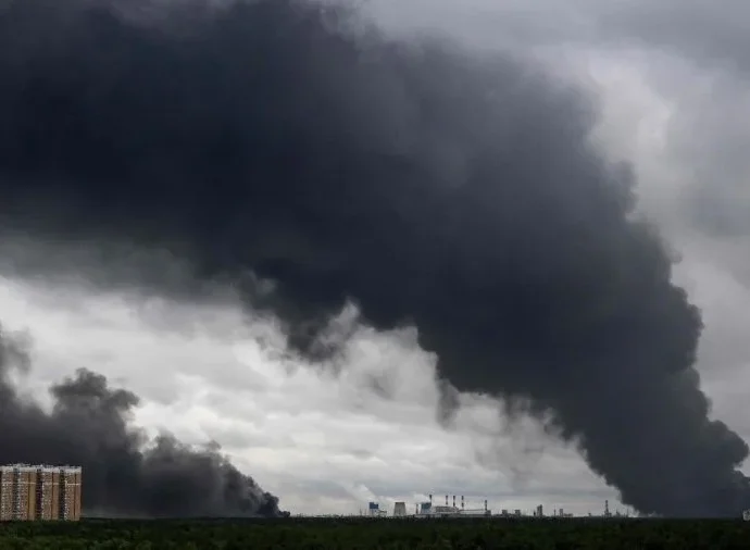 Conflito entre Rússia e Ucrânia se intensifica com ataque aéreo em Moscou e avanço na adesão da Ucrânia à UE