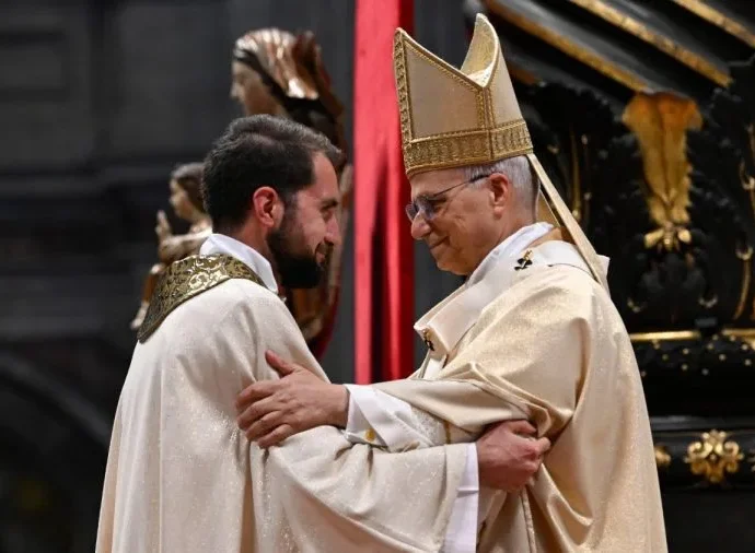 Papa convoca sacerdotes a renovarem compromisso com o Coração de Cristo