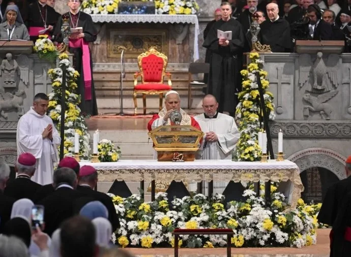 Papa Leão XIV destaca a importância de comunidades cristãs centradas em Cristo