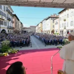 Papa destaca a importância da fé e da caridade em Pavia