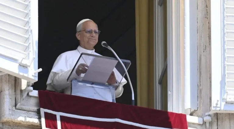 Papa Francisco destaca a importância de responder ao ódio com amor