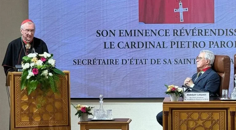 Cardeal Parolin defende renovação social em cerimônia na Academia do Reino de Marrocos