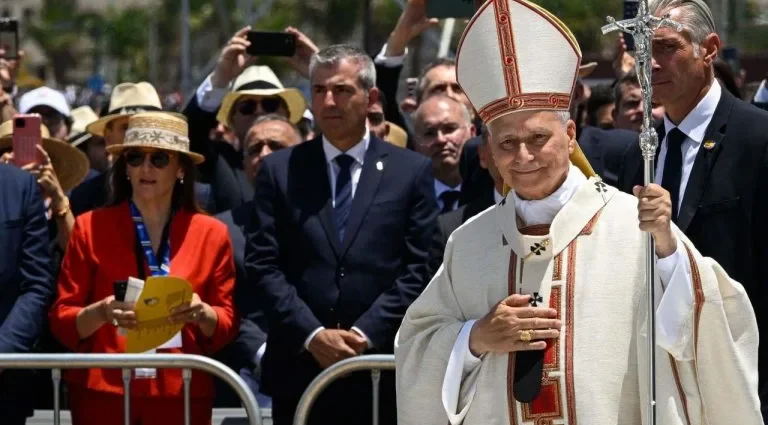 Leão XIV destaca o amor divino em celebração na Ilha de Tenerife