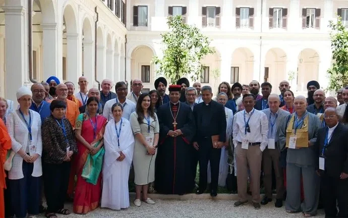 Fraternidade e Diálogo: Encontro no Angelicum Aborda o Tema