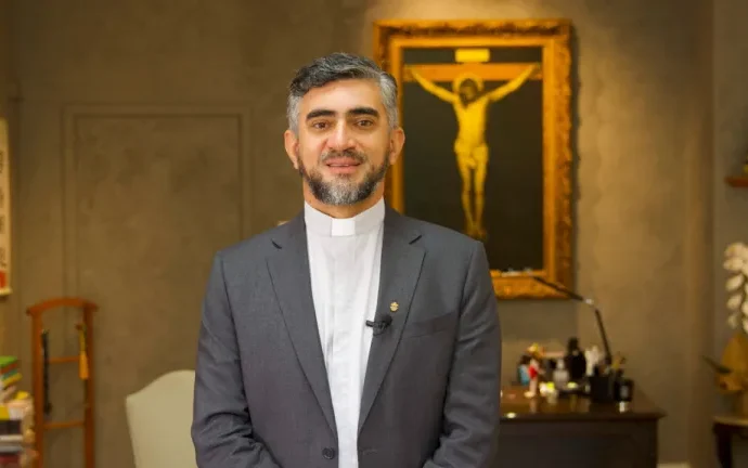 PUC-Rio registra avanço significativo nas finanças sob liderança do Padre Anderson