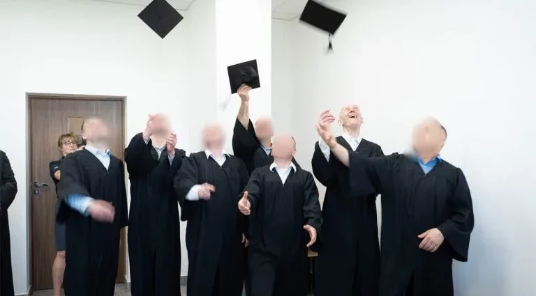 Detentos conquistam diploma de graduação na Universidade Católica de Lublin