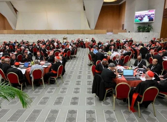 Reflexão sobre Poder e Serviço na Igreja