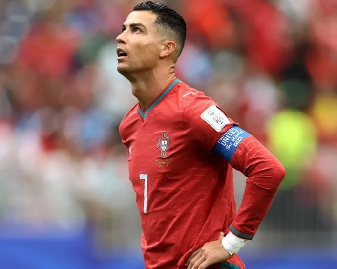 ENFRENTANDO CRÍTICAS, CRISTIANO RONALDO BUSCA RETOMADA CONTRA UZBEQUISTÃO ENFRENTANDO CRÍTICAS, CRISTIANO RONALDO BUSCA RETOMADA CONTRA UZBEQUISTÃO