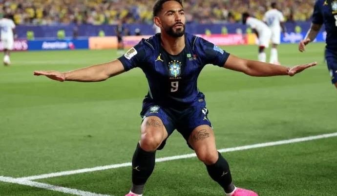 Ítalo Ferreira faz brincadeira sobre comemoração de Matheus Cunha após vitória da Seleção Brasileira