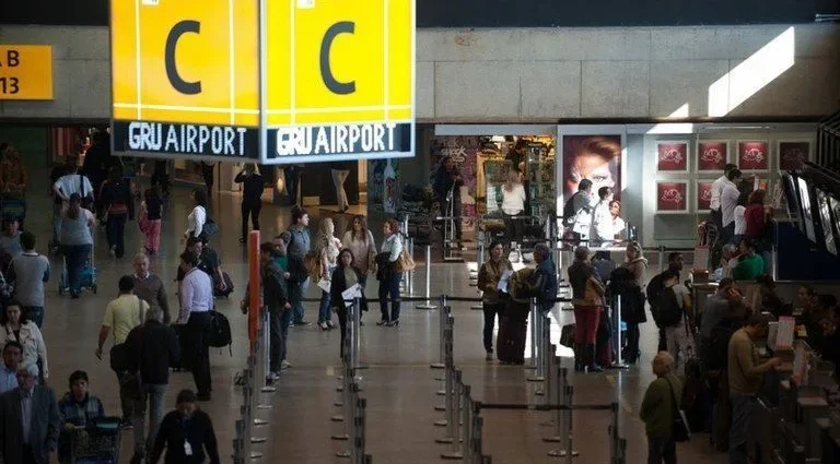 Polícia desmantela esquema de extorsão no Aeroporto de Guarulhos