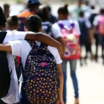 Reprovação de alunos no ensino médio cai 62% em três anos, segundo MEC