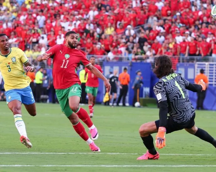 GALVÃO CRITICA DEFESA DO BRASIL APÓS GOL DO MARROCOS: MARCAÇÃO INFANTIL