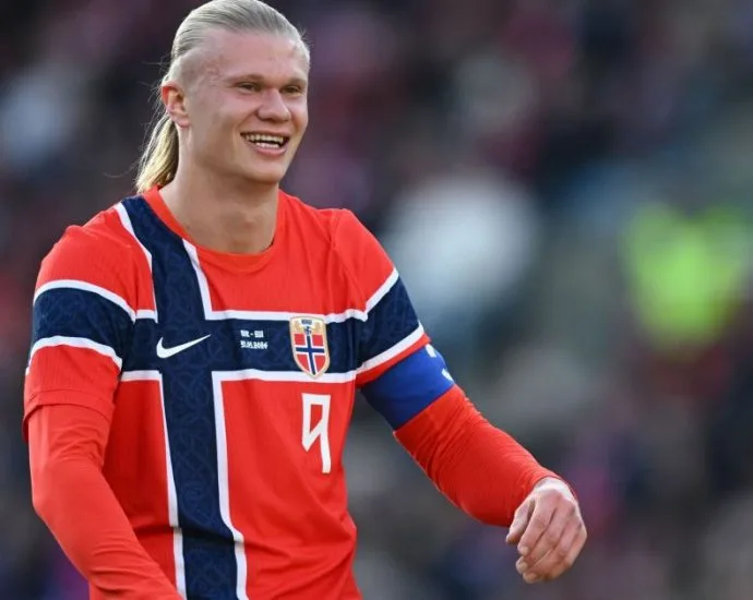 HAALAND DEMOROU PARA DISPUTAR A COPA DO MUNDO POR AUSÊNCIA DA NORUEGA HAALAND DEMOROU PARA DISPUTAR A COPA DO MUNDO POR AUSÊNCIA DA NORUEGA