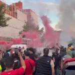 TORCEDORES MARROQUINOS CELEBRAM EM HAIA APÓS VITÓRIA CONTRA HOLANDA