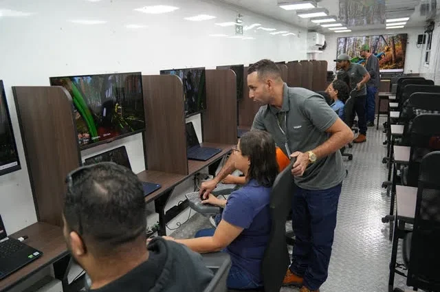 ARAUCO LEVA FEIRA DE PROFISSÕES A ÁGUA CLARA (MS) E ENCERRA CIRCUITO REGIONAL