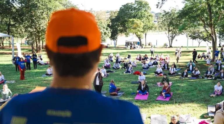 Senador Nelsinho Trad participa do Festival do Yoga e destaca seus benefícios para a saúde