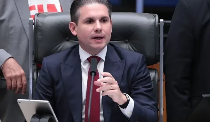 Câmara pode votar projetos sobre misoginia e fim da escala 6×1 esta semana