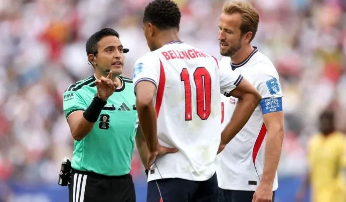 Bellingham se surpreende com prêmio de melhor em campo após empate da Inglaterra